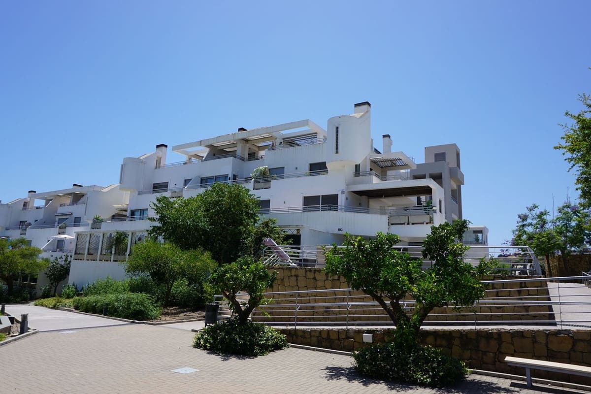 2 soveværelse Lejlighed til salg i La Cala de Mijas med swimmingpool - € 315.000 (Ref: 9971868)