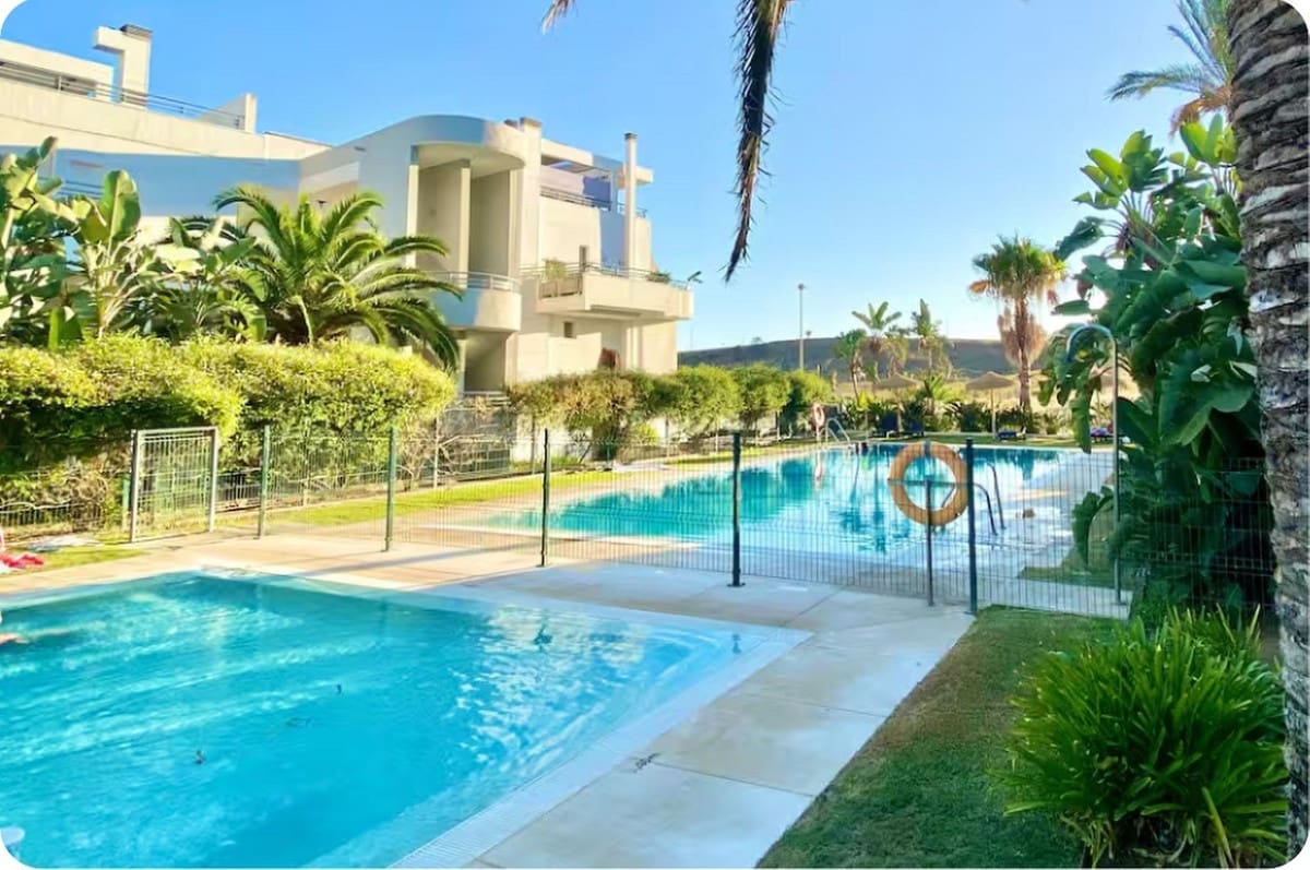 2 soveværelse Lejlighed til salg i La Cala de Mijas med swimmingpool - € 315.000 (Ref: 9971868)