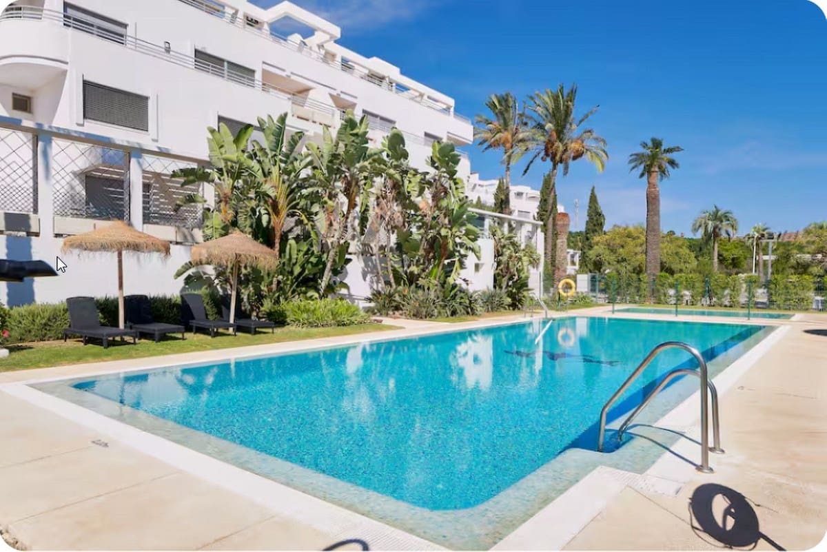 2 soveværelse Lejlighed til salg i La Cala de Mijas med swimmingpool - € 315.000 (Ref: 9971868)