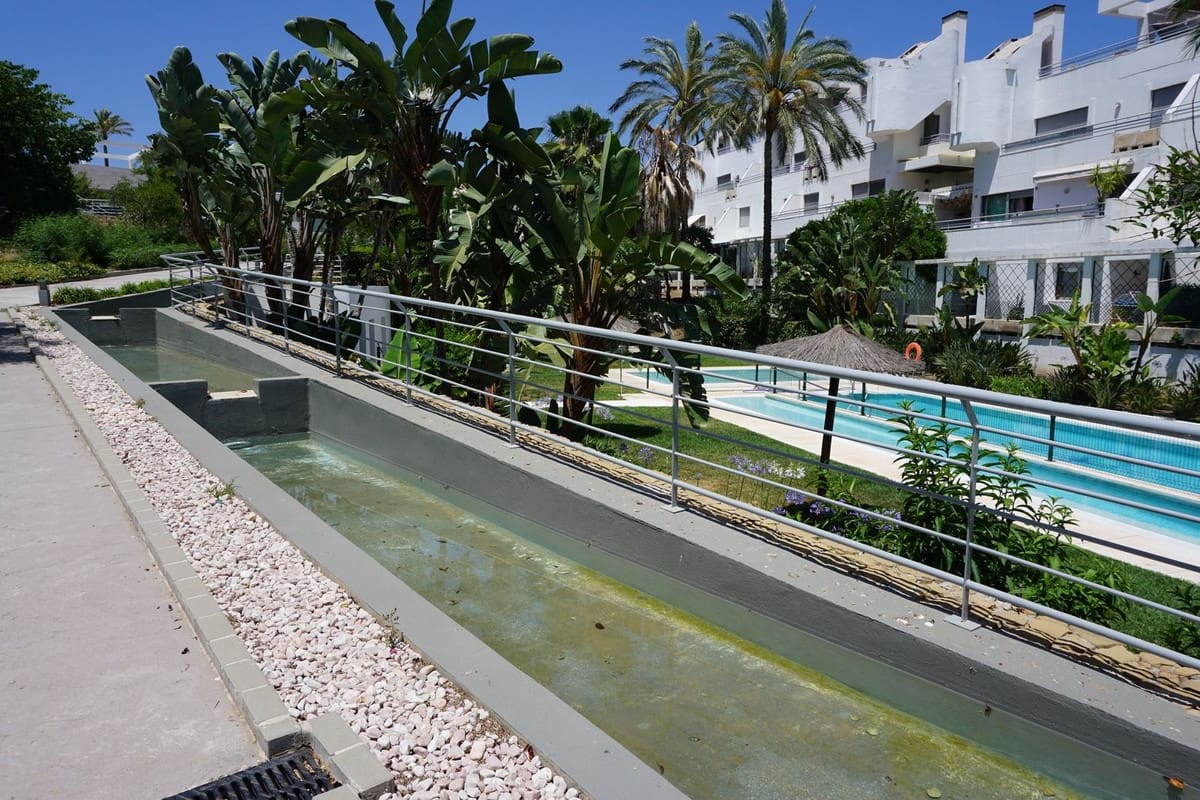 2 soveværelse Lejlighed til salg i La Cala de Mijas med swimmingpool - € 315.000 (Ref: 9971868)