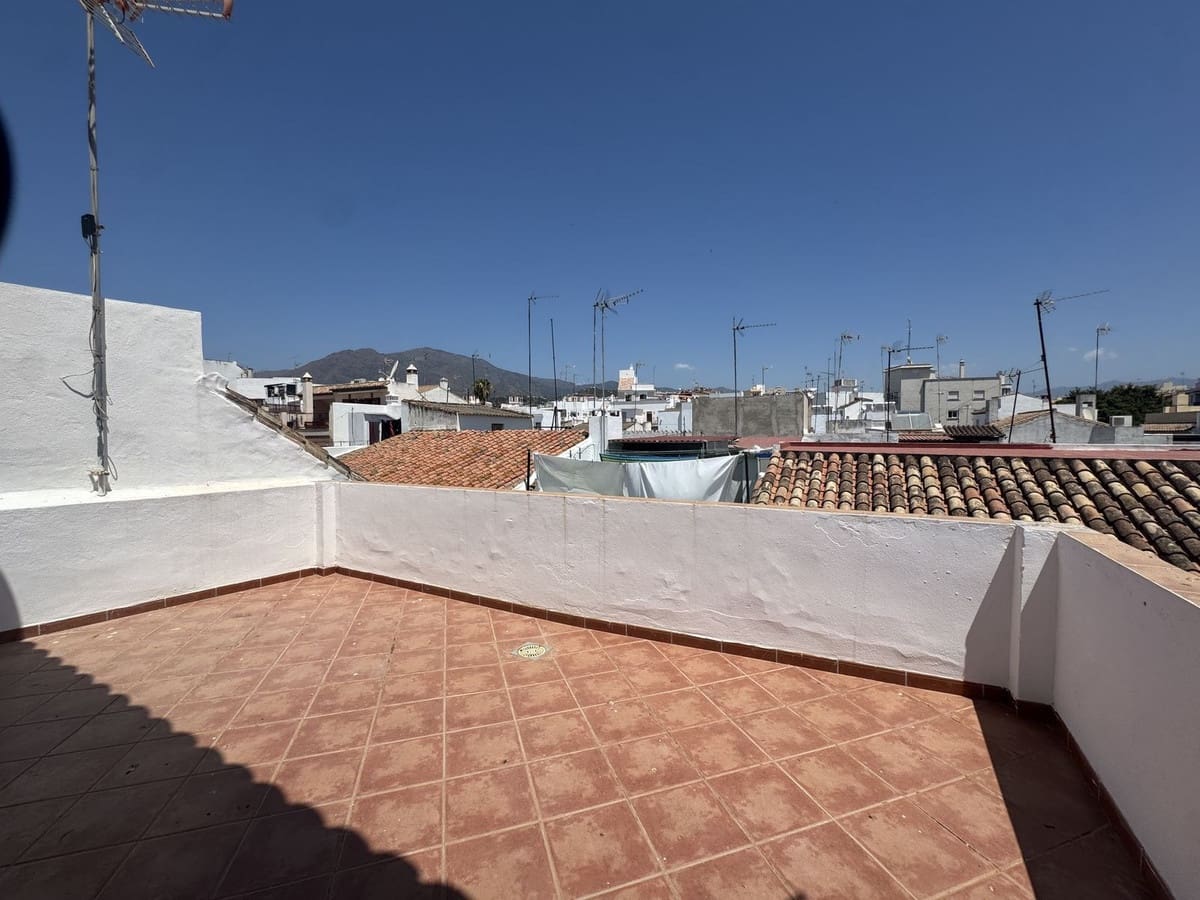 1 Zimmer Apartment zu verkaufen in Estepona - 250.000 € (Ref: 9971871)