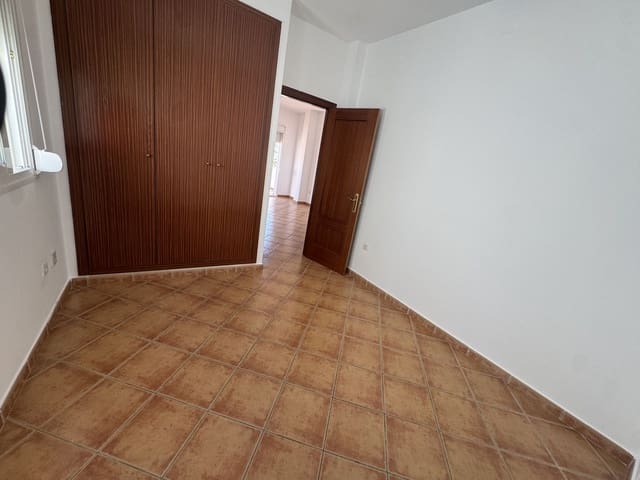 1 Zimmer Apartment zu verkaufen in Estepona - 250.000 € (Ref: 9971871)