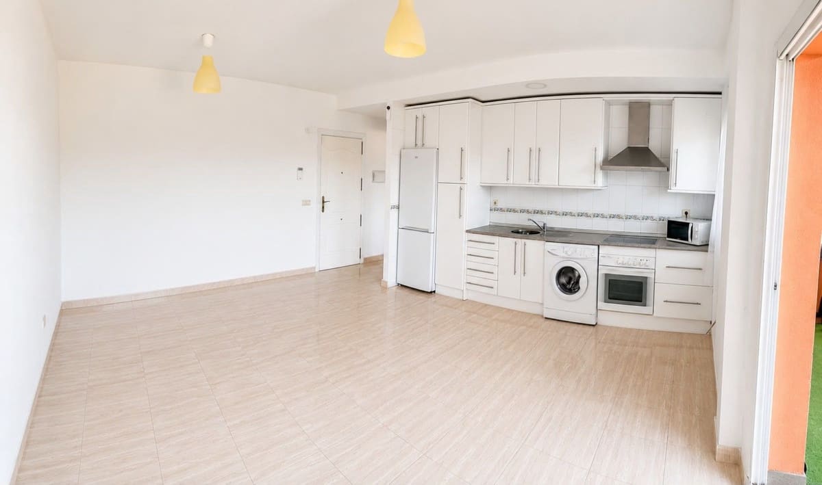 1 bedroom Apartment for sale in San Luis de Sabinillas with pool garage - € 240,000 (Ref: 9971872)