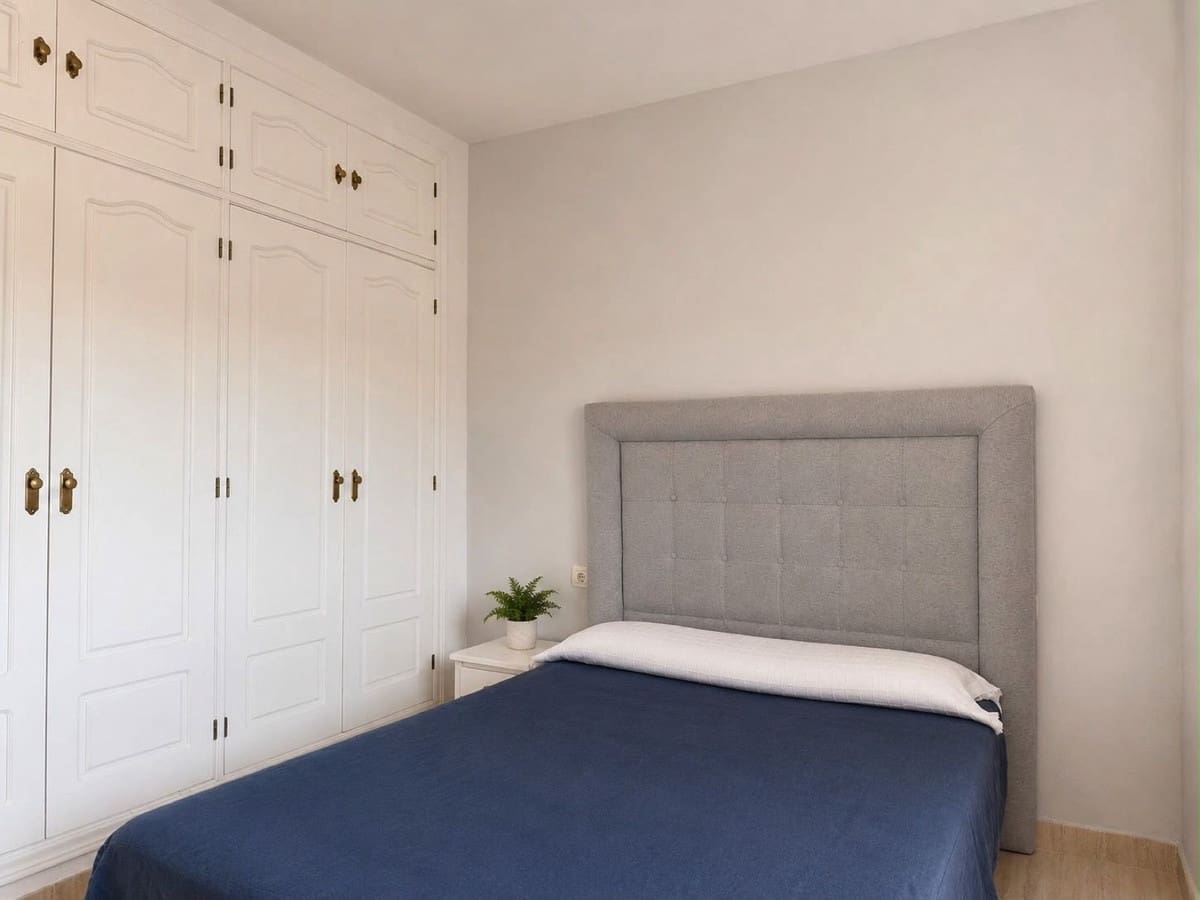 1 bedroom Apartment for sale in San Luis de Sabinillas with pool garage - € 240,000 (Ref: 9971872)