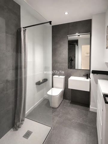 3 makuuhuone Huoneisto myytävänä paikassa Fuengirola mukana uima-altaan - 274 900 € (Ref: 9971873)
