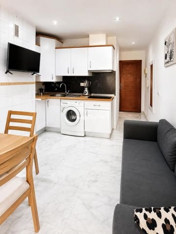 3 makuuhuone Huoneisto myytävänä paikassa Fuengirola mukana uima-altaan - 274 900 € (Ref: 9971873)