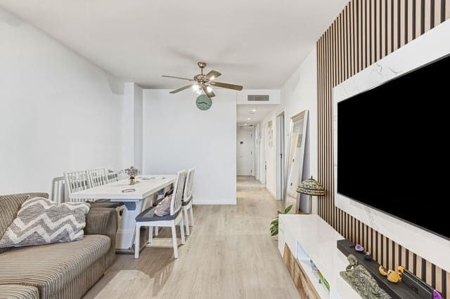 2 soverom Leilighet til salgs i Riviera del Sol, Mijas med svømmebasseng - € 320 000 (Ref: 9971876)