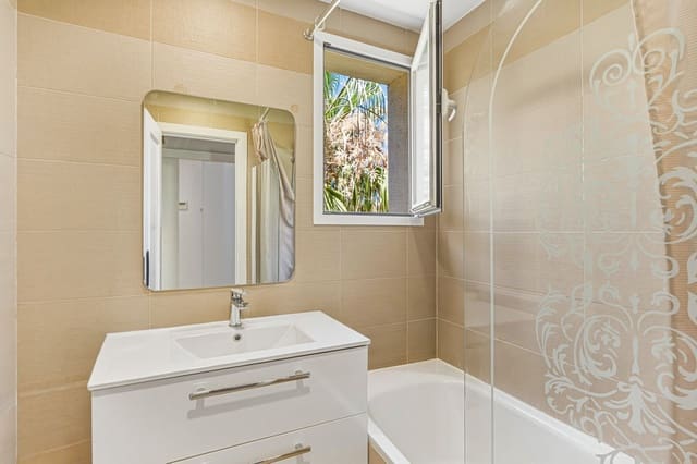 2 soverom Leilighet til salgs i Riviera del Sol, Mijas med svømmebasseng - € 320 000 (Ref: 9971876)
