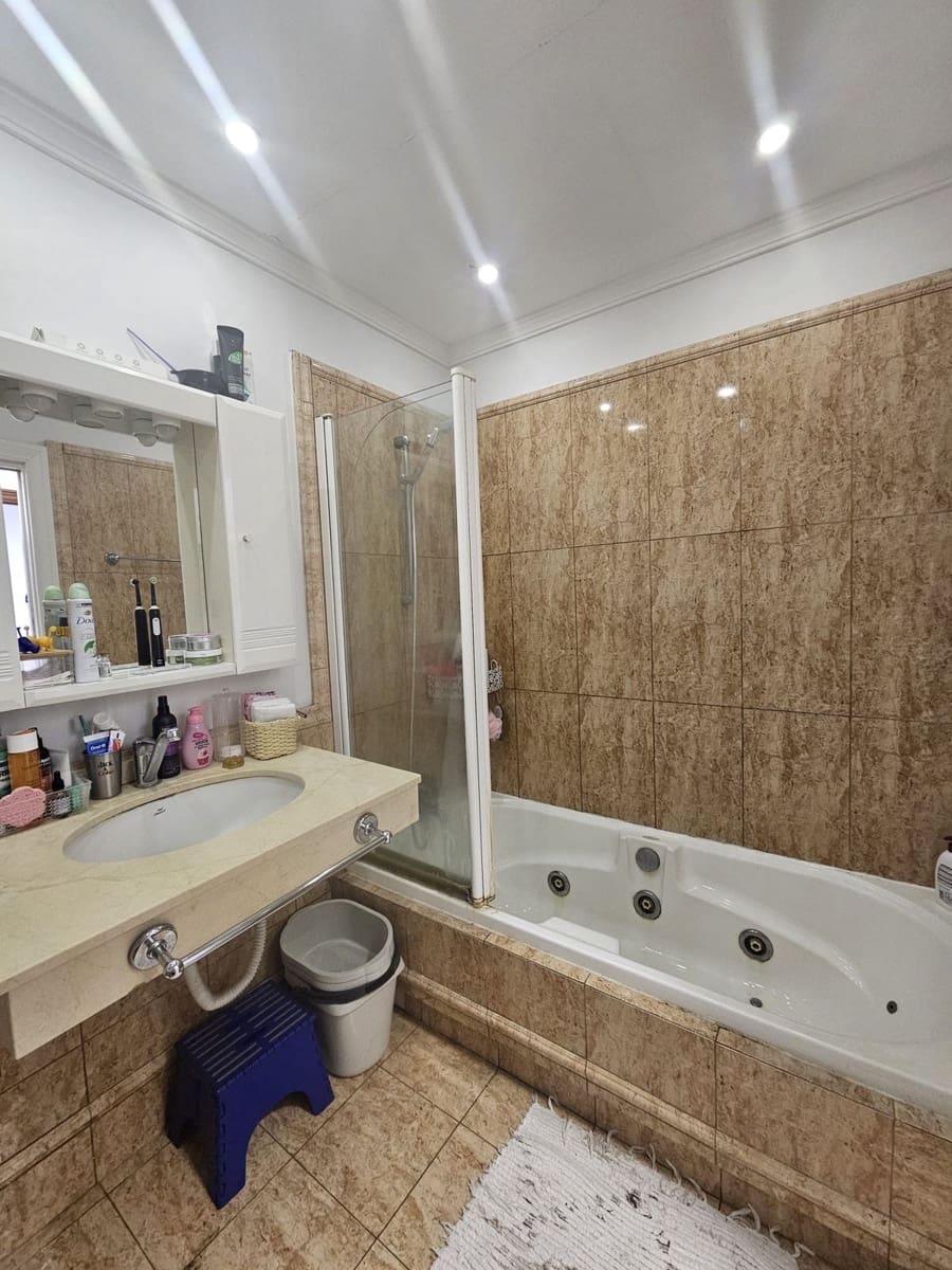 Apartamento de 2 habitaciones en San Pedro de Alcantara en venta - 307.500 € (Ref: 9971877)