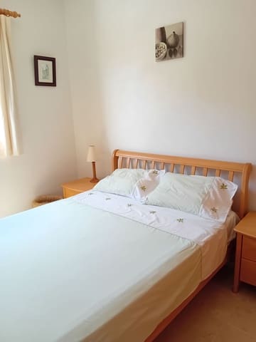 3 soverom Kjedet enebolig til salgs i Manilva med svømmebasseng garasje - € 318 000 (Ref: 9971878)