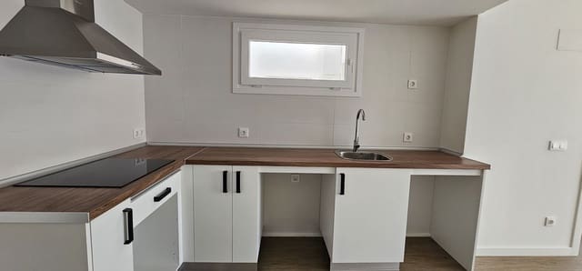 2 soverom Leilighet til salgs i Torreblanca, Fuengirola med svømmebasseng garasje - € 295 000 (Ref: 9971879)