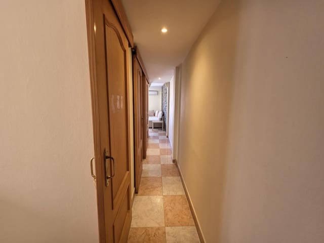 3 chambre Appartement à vendre à Zona Puerto Deportivo, Fuengirola - 239 000 € (Ref: 9971880)