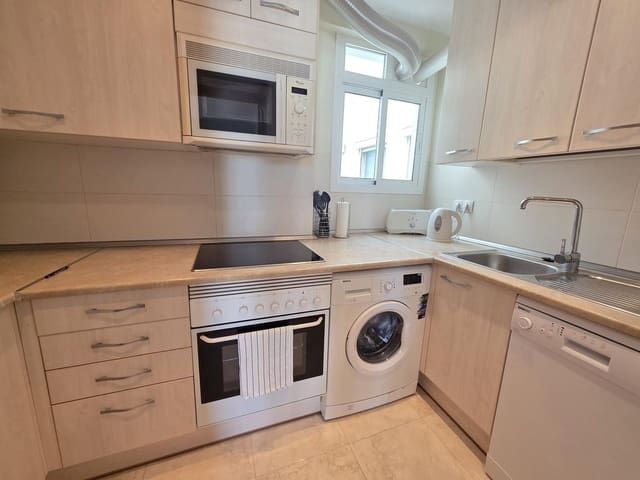 3 chambre Appartement à vendre à Zona Puerto Deportivo, Fuengirola - 239 000 € (Ref: 9971880)