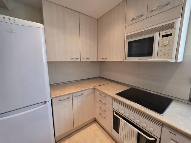 3 chambre Appartement à vendre à Zona Puerto Deportivo, Fuengirola - 239 000 € (Ref: 9971880)