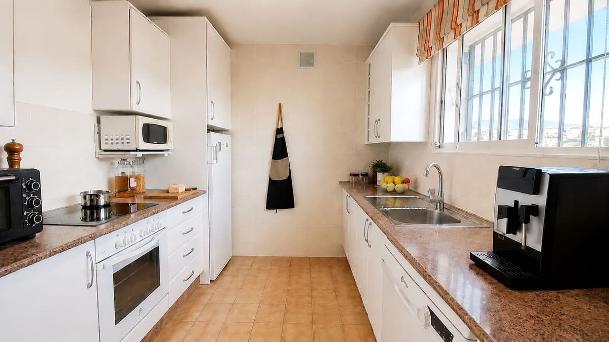 2 bedroom Apartment for sale in El Faro with pool - € 309,000 (Ref: 9971886)