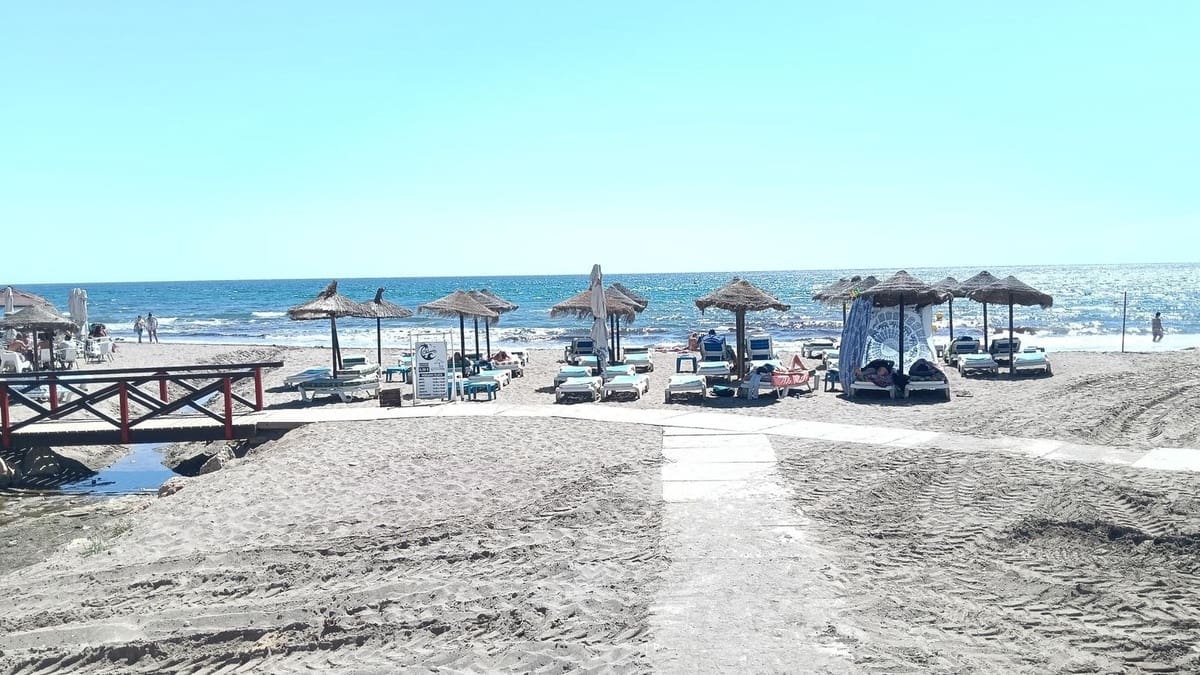 2 bedroom Apartment for sale in El Faro with pool - € 309,000 (Ref: 9971886)