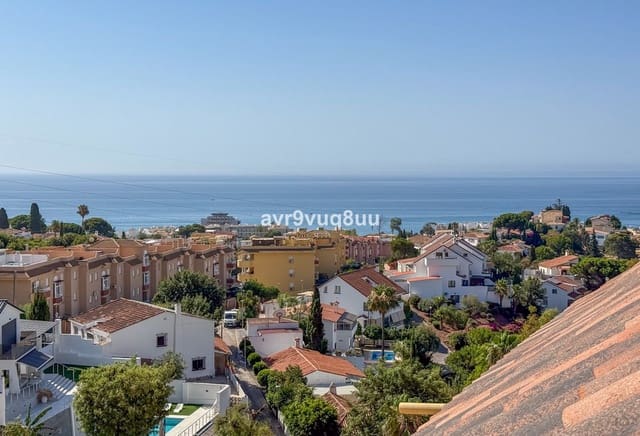 2 soverom Leilighet til salgs i Torreblanca, Fuengirola med svømmebasseng garasje - € 385 000 (Ref: 9971888)