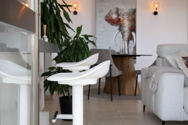 2 soveværelse Lejlighed til salg i Calahonda, Mijas med swimmingpool - € 399.500 (Ref: 9971895)