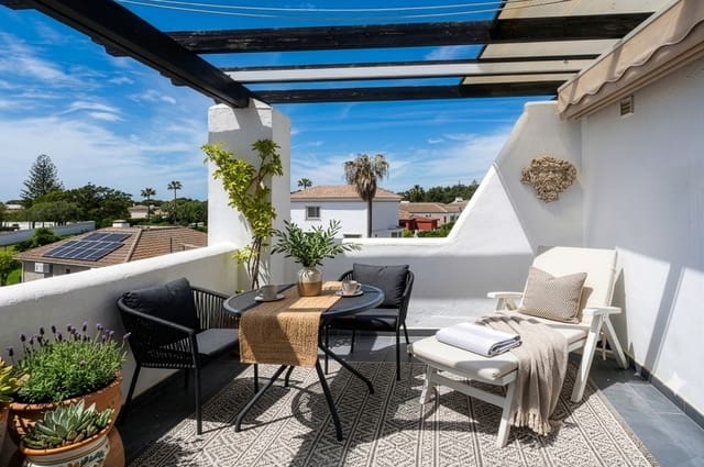 2 soveværelse Lejlighed til salg i Calahonda, Mijas med swimmingpool - € 399.500 (Ref: 9971895)