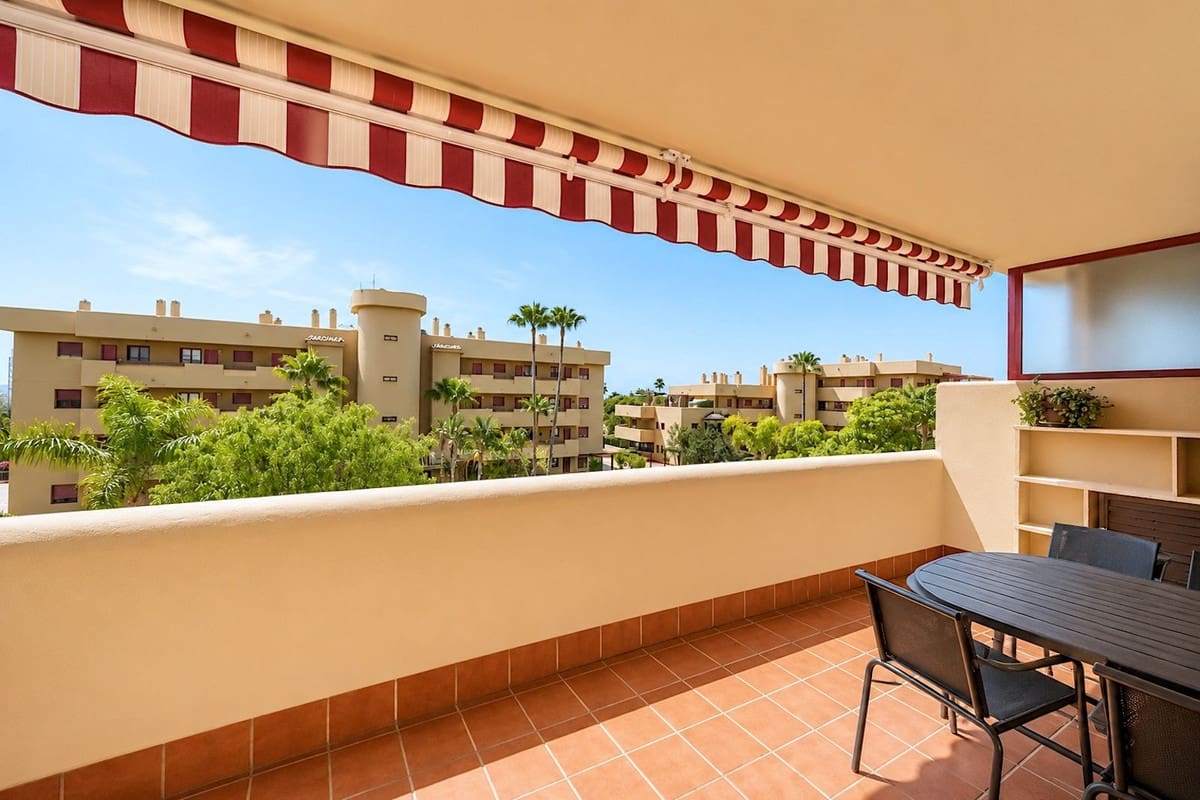 2 soverom Leilighet til salgs i La Cala de Mijas med svømmebasseng - € 399 000 (Ref: 9971897)