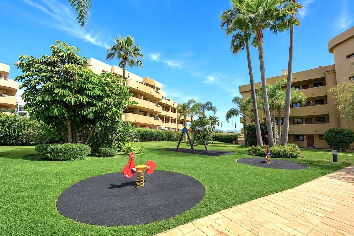 2 soverom Leilighet til salgs i La Cala de Mijas med svømmebasseng - € 399 000 (Ref: 9971897)