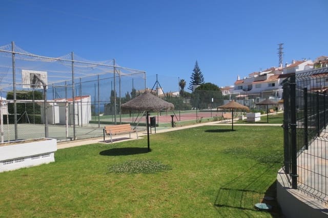 Pareado de 3 habitaciones en Mijas Costa, Mijas en venta con piscina - 349.000 € (Ref: 9971899)
