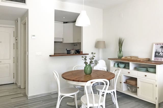 1 soveværelse Lejlighed til salg i El Rosario, Marbella med swimmingpool - € 338.000 (Ref: 9971900)