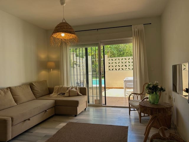 1 soveværelse Lejlighed til salg i El Rosario, Marbella med swimmingpool - € 338.000 (Ref: 9971900)