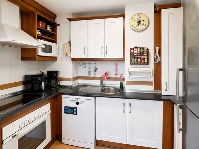 1 soveværelse Lejlighed til salg i Fuengirola med swimmingpool garage - € 264.500 (Ref: 9971901)