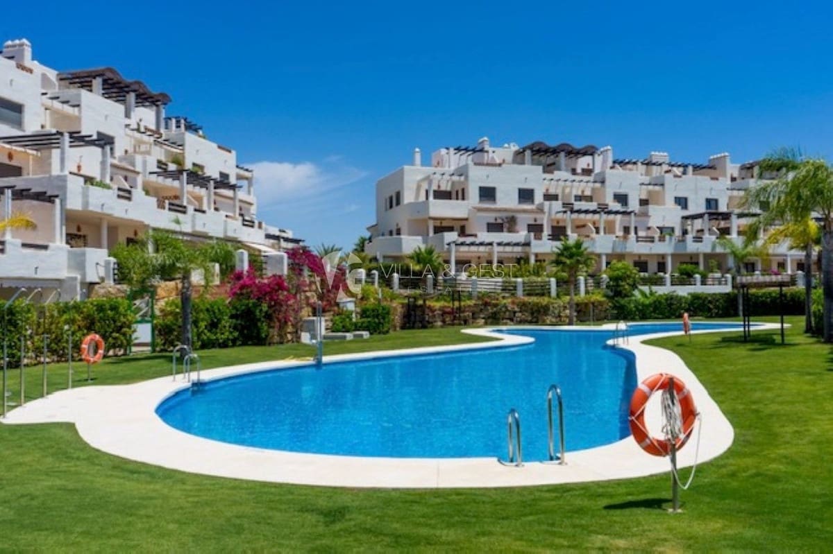 2 soveværelse Lejlighed til salg i New Golden Mile med swimmingpool - € 412.000 (Ref: 9971904)