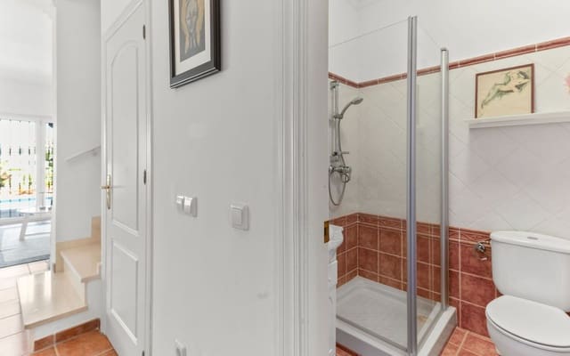 3 soveværelse Byhus til salg i Mijas med swimmingpool - € 395.000 (Ref: 9971907)