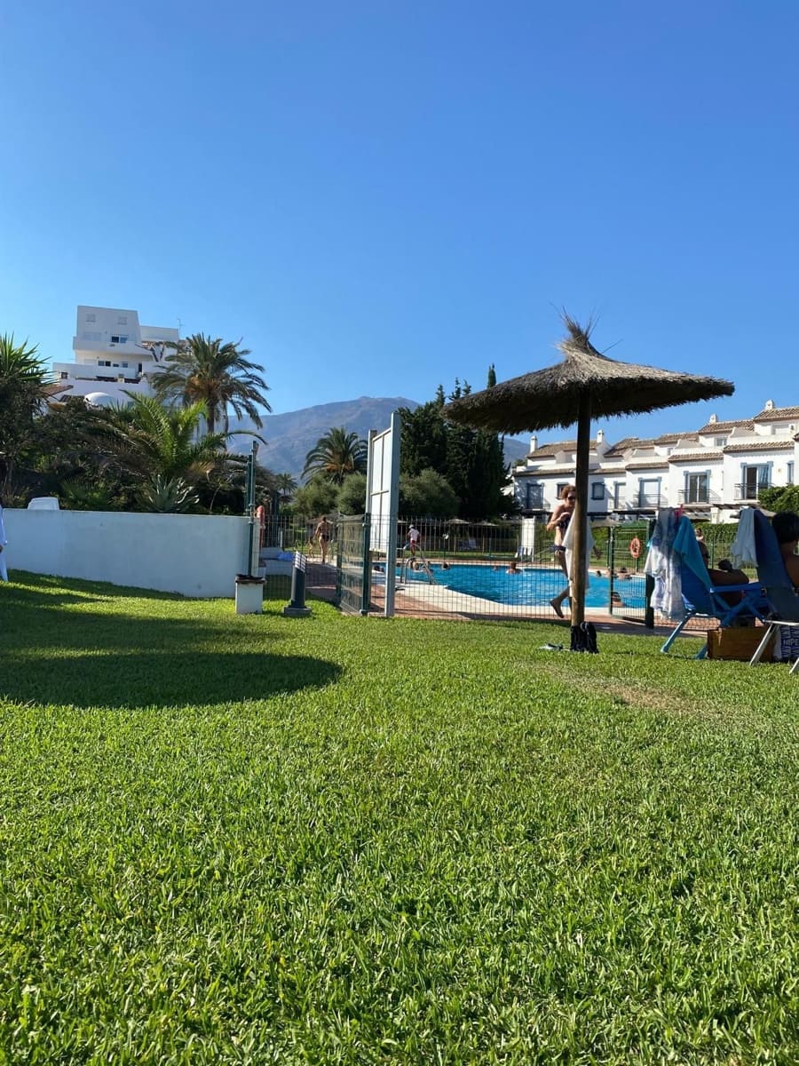 2 sypialnia Apartament na sprzedaż w Estepona z basenem - 320 000 € (Ref: 9971909)