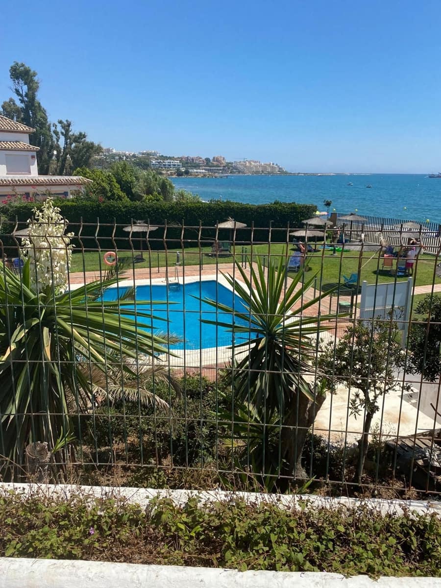 2 sypialnia Apartament na sprzedaż w Estepona z basenem - 320 000 € (Ref: 9971909)