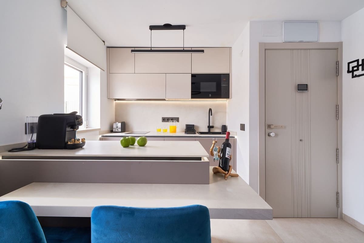 Apartamento de 2 habitaciones en Marbella en venta - 404.000 € (Ref: 9971915)