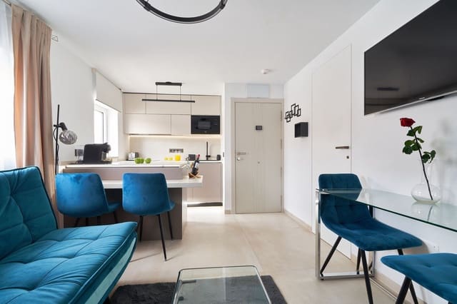 Apartamento de 2 habitaciones en Marbella en venta - 404.000 € (Ref: 9971915)