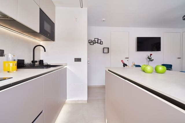 Apartamento de 2 habitaciones en Marbella en venta - 404.000 € (Ref: 9971915)