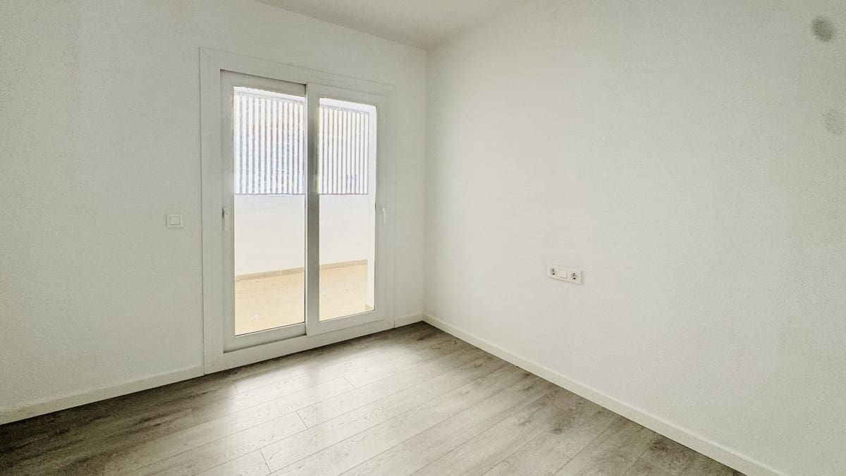 3 soveværelse Lejlighed til salg i Fuengirola med swimmingpool - € 380.000 (Ref: 9971916)