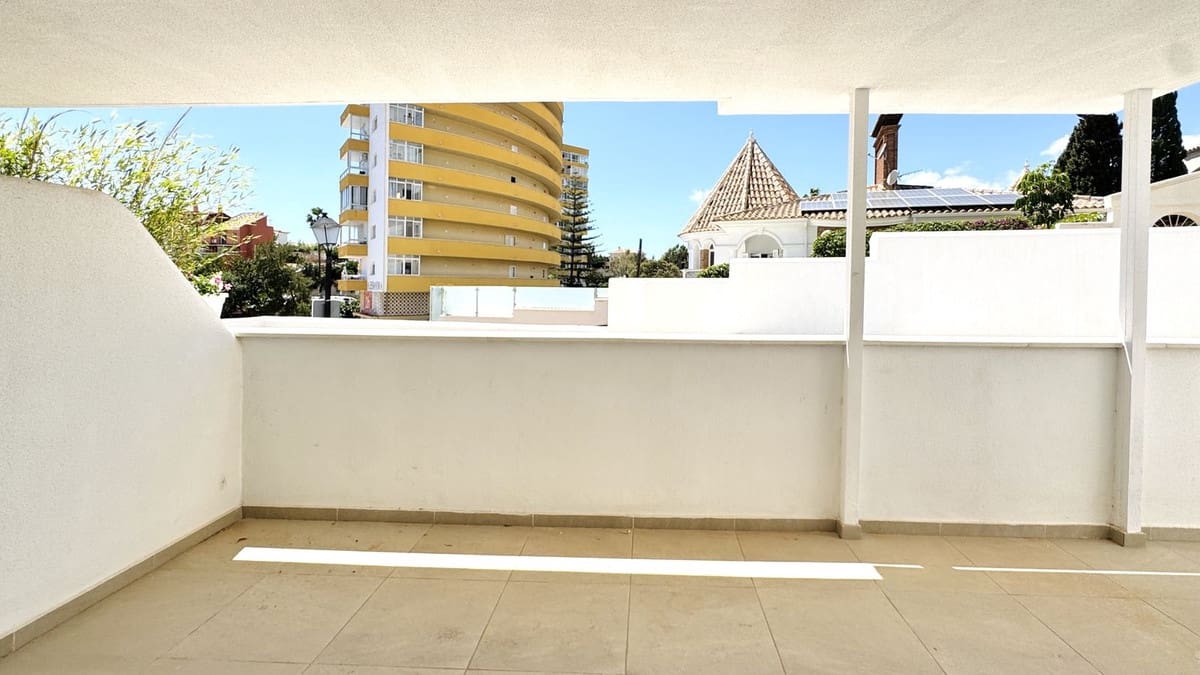 3 soveværelse Lejlighed til salg i Fuengirola med swimmingpool - € 380.000 (Ref: 9971916)