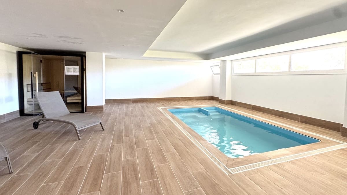 3 soveværelse Lejlighed til salg i Fuengirola med swimmingpool - € 380.000 (Ref: 9971916)