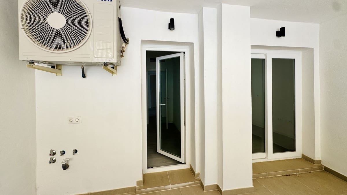 3 soveværelse Lejlighed til salg i Fuengirola med swimmingpool - € 380.000 (Ref: 9971916)