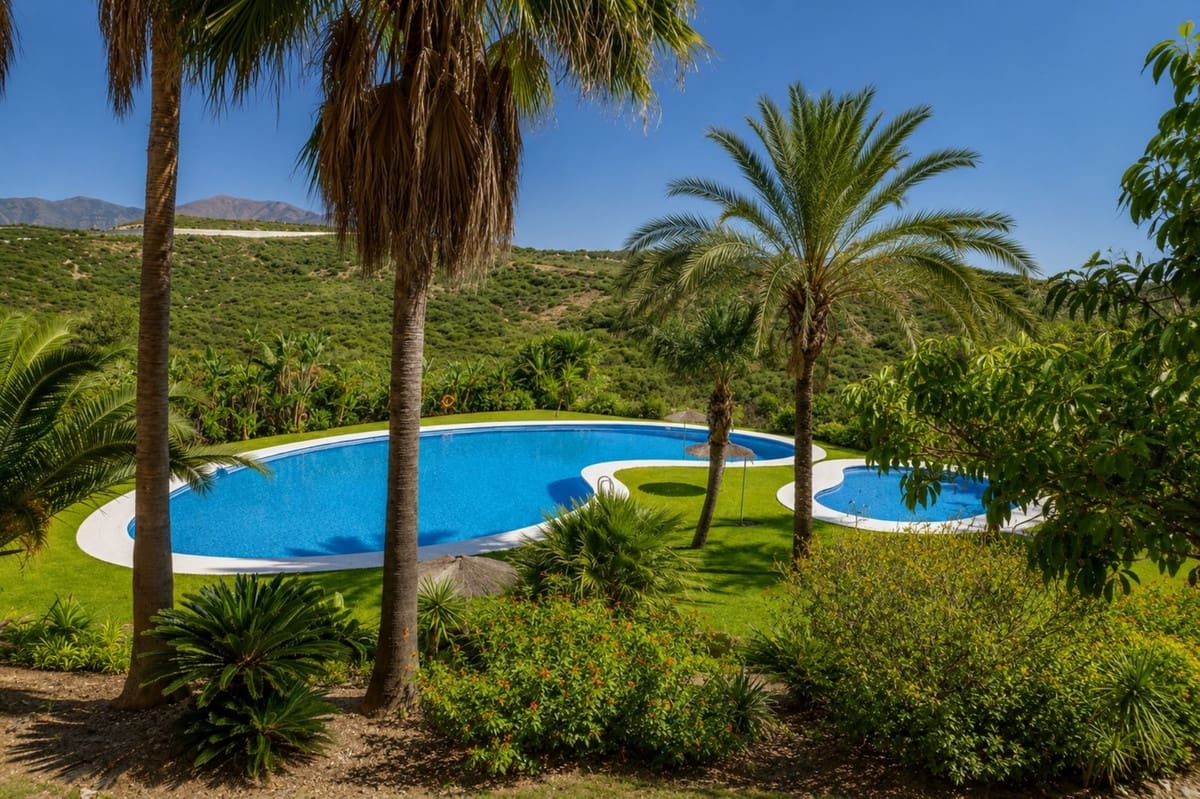 4 slaapkamer Appartement te koop in Casares met zwembad garage - € 395.000 (Ref: 9971920)