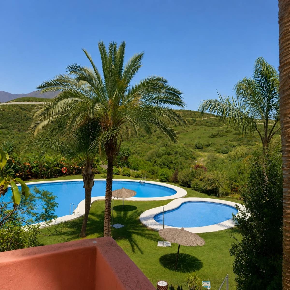 4 slaapkamer Appartement te koop in Casares met zwembad garage - € 395.000 (Ref: 9971920)