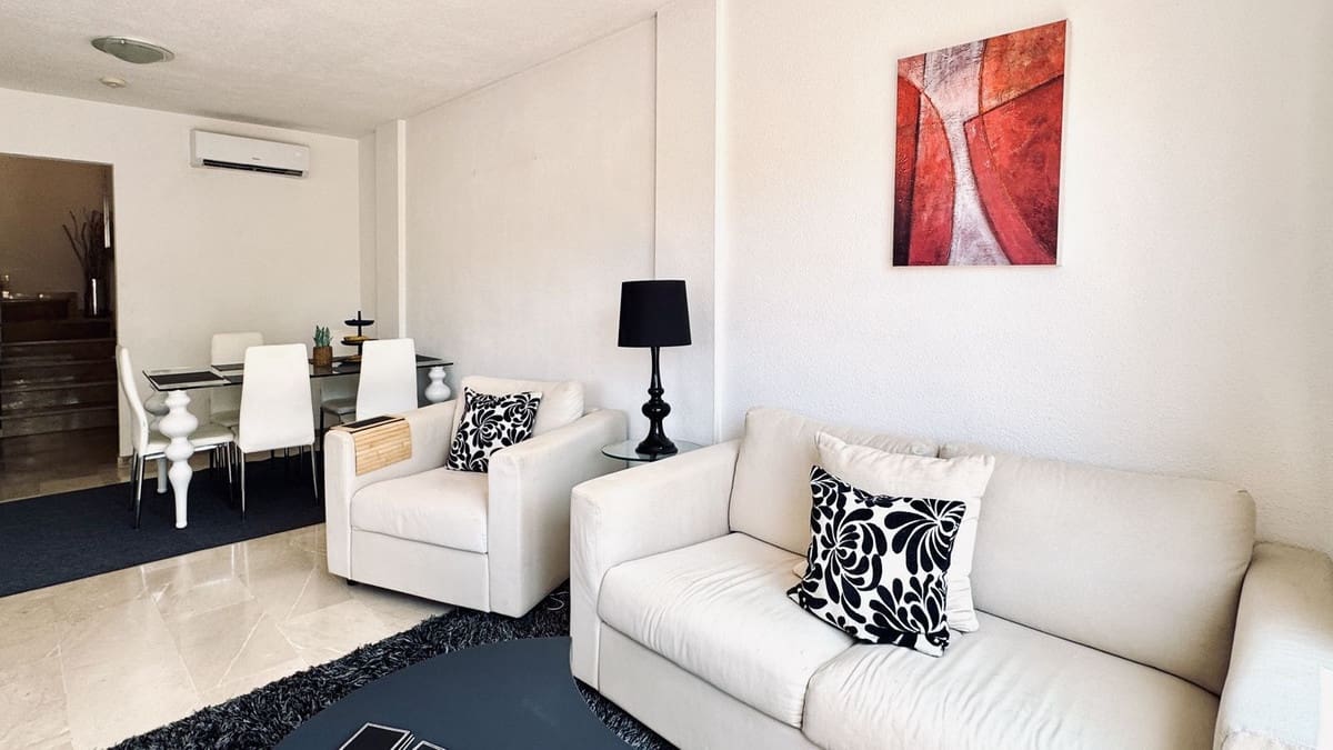 3 soveværelse Lejlighed til salg i Bahia de Casares med swimmingpool - € 399.000 (Ref: 9971922)