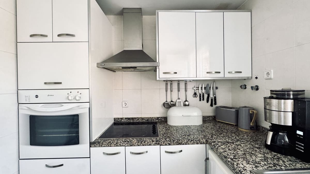 3 soveværelse Lejlighed til salg i Bahia de Casares med swimmingpool - € 399.000 (Ref: 9971922)