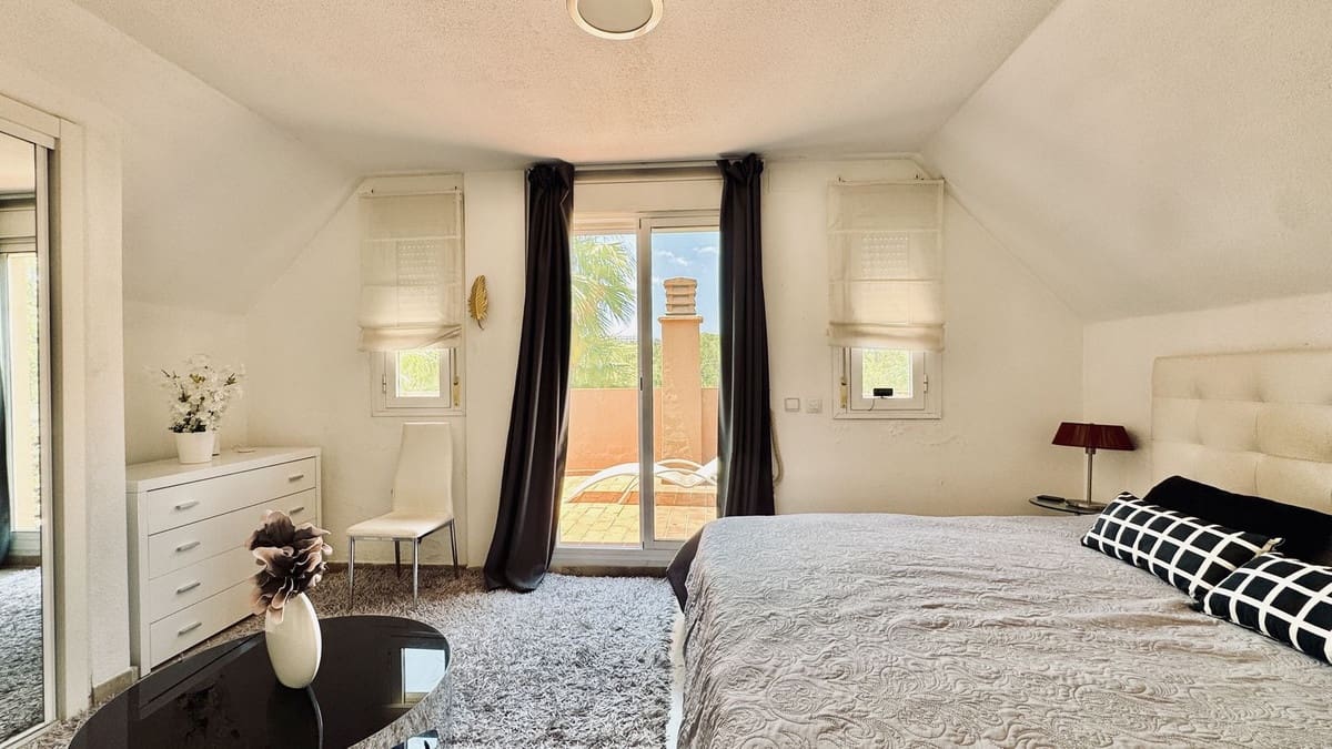 3 soveværelse Lejlighed til salg i Bahia de Casares med swimmingpool - € 399.000 (Ref: 9971922)