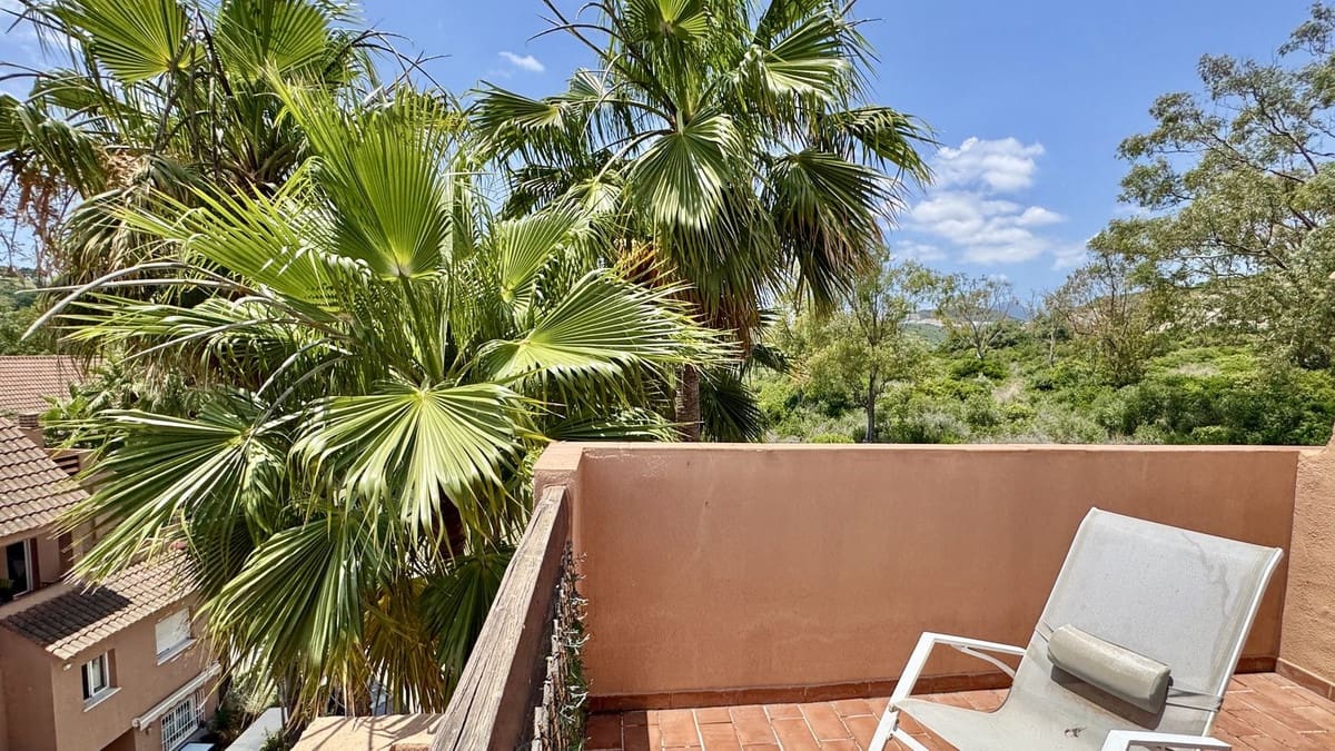 3 soveværelse Lejlighed til salg i Bahia de Casares med swimmingpool - € 399.000 (Ref: 9971922)
