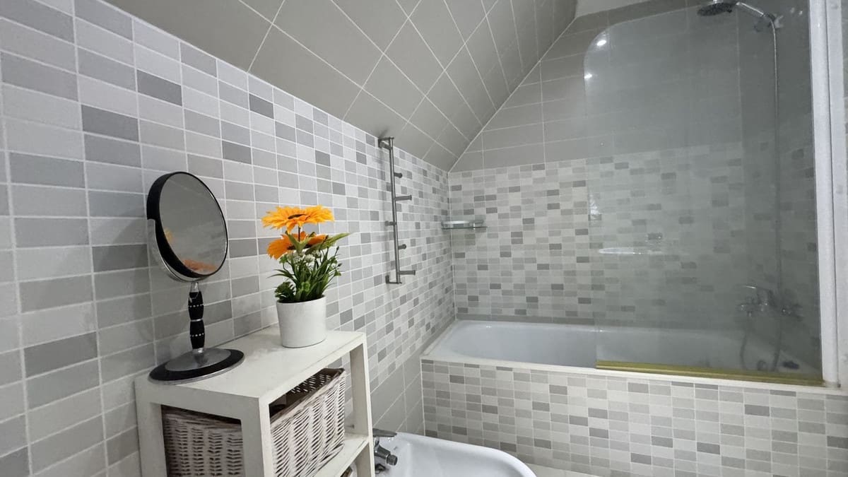 3 soveværelse Lejlighed til salg i Bahia de Casares med swimmingpool - € 399.000 (Ref: 9971922)