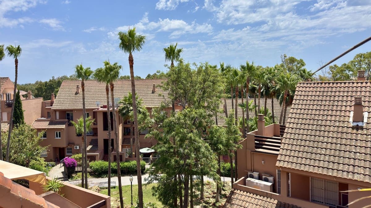 3 soveværelse Lejlighed til salg i Bahia de Casares med swimmingpool - € 399.000 (Ref: 9971922)