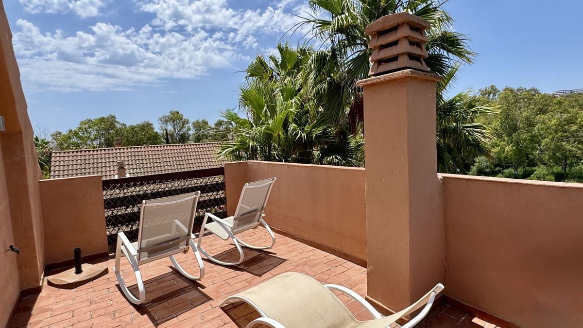 3 soveværelse Lejlighed til salg i Bahia de Casares med swimmingpool - € 399.000 (Ref: 9971922)