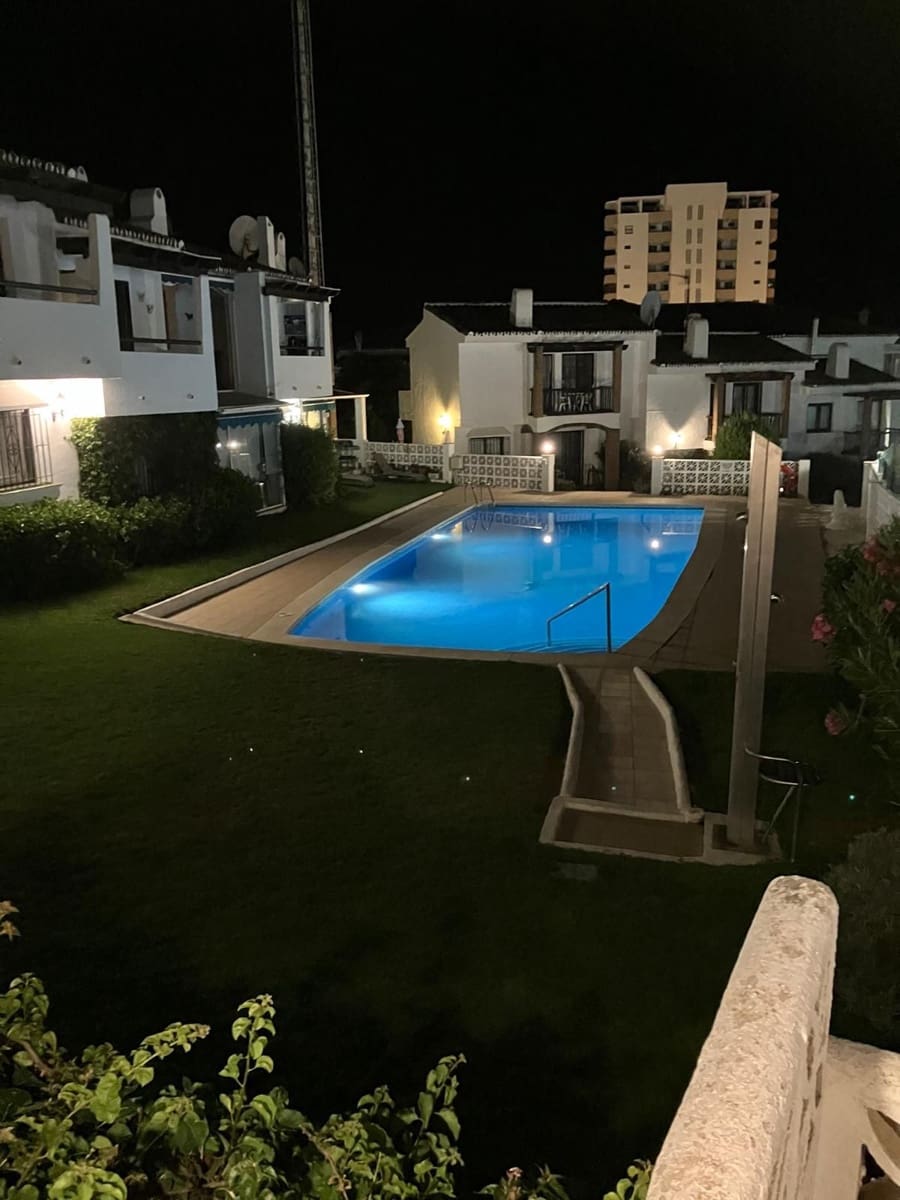 Apartamento de 2 habitaciones en Riviera del Sol en venta con piscina - 375.000 € (Ref: 9971925)